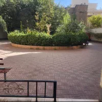 حیاط-دربستی-سه-طبقه