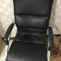 صندلی. چرخ دار کاملن سالم
