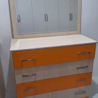 میزآرایش و میزتحریر