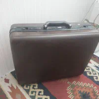 چمدان مارک کرونا محکم و جون دار