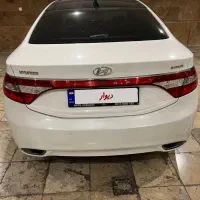 ازرا گرنجور ۲۰۱۲