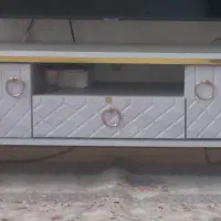 فروش فوری میز تلویزیون و اینه کنسول