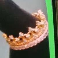 انگشتر تاج و دستبند سرقتی