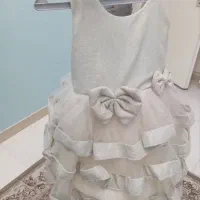 تعدادی لباس