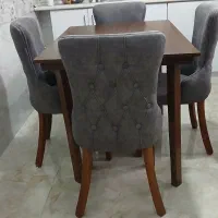 میزناهارخوری 4نفره کاملا سالم و تمیز