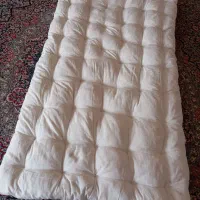 یک عدد تشک یک نفره