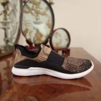 کتونی اورجینال آمریکایی APL سایز ۴۰|کیف، کفش، کمربند|تهران, زیبادشت|دیوار