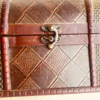 جعبه چوبی قدیمی