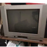 خریداروفروشنده تلوزیون ۲۱ایچ خراب شکسته.