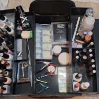 فروش وسایل کاشت ناخن .