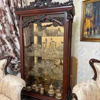 ویترین  چوب گردو