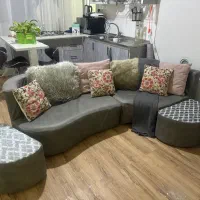 مبل راحتی تمیز و روکش نو|مبلمان خانگی و میز عسلی|شیراز, شاهجیان|دیوار