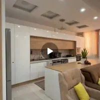 واحد ۱۲۰ متری دوبَر درخیابان کشاورز
