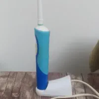 مسواک برقی اورال بی