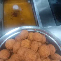 فلافل زن فر کار