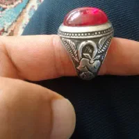 انگشتر یاقوت سرخ