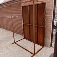 میزکار آهنی