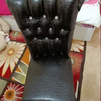 صندلی چوبی چرم سالم درحد نو|میز و صندلی غذاخوری|بندرعباس, |دیوار