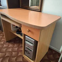 میز کامپیوتر و تحریر