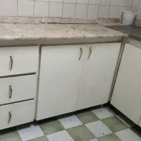 کابینت فلزی و درب چوبی