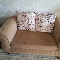 فروش دو دست مبل (سلطنتی و راحتی) با کمترین قیمت|مبلمان خانگی و میز عسلی|فولادشهر, B4|دیوار