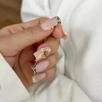 مدل جهت خدمات کاشت ، ترمیم ، طراحی ناخن ژورنالی|خدمات آرایشگری و زیبایی|تهران, جنت‌آباد مرکزی|دیوار