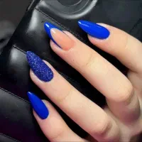 مدل برای ترمیم ناخن