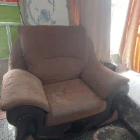 مبل راحتی در حد نو