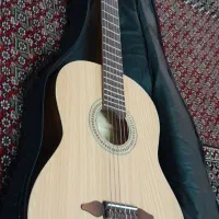 گیتار نو نو|گیتار، بیس، امپلیفایر|اقبالیه, |دیوار