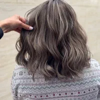 رنگ و لایت با تضمین سلامت مو هر فویل ۷۰هزار تومان|خدمات آرایشگری و زیبایی|شیراز, چنچنه|دیوار