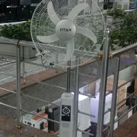 پنکه ایستاده شارژی تیتان باطری لیتیومی TITAN