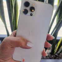 اپل iPhone 12 Pro با حافظهٔ ۲۵۶ گیگابات