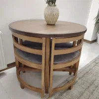 میز نهار خوری 4 نفره در حد نو