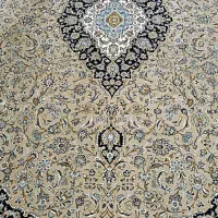 فرش ۷۰۰ شانه