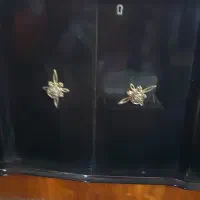 کمد تلویزیون قدیمی