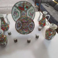 ست کامل بشقاب و جای گلدان چینی عتیقه