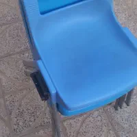 سه عدد صندلی انتظار