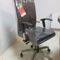 دو عدد صندلی اداری