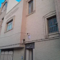 منزل دو طبقه