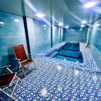 اقامتگاه  Eavar House  خانه ایوار استخر دار|اجارهٔ کوتاه‌مدت ویلا و باغ|قشم, |دیوار