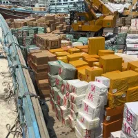 لنج دبی آماده بارگیری