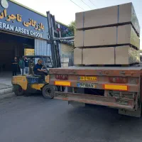 راننده پایه یک شهری کار با تریلی