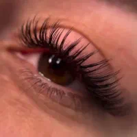 همکاری در سالن زیبایی