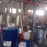 کارگر ساده تولید زیره و کفش