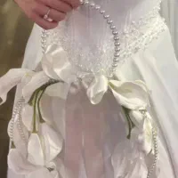 گل لاله عروس