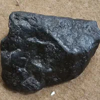 شهاب سنگ اهنی  (کندریت کربن)