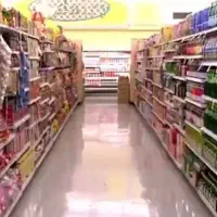 به یک همکار خانم برای کار در سوپر مارکت نیازمندیم