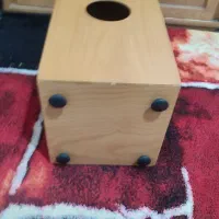 ساز کاخن پادوک|درام و پرکاشن|صحنه, |دیوار