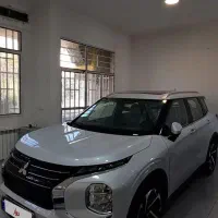 اوتلندر H لاین 2023