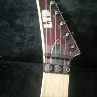 گیتار الکتریک Ltd m-400 به همراه هارد کیس|گیتار، بیس، امپلیفایر|صدرا-فارس, فاز ۱|دیوار